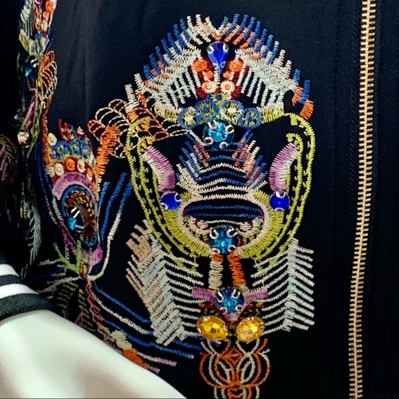 🔥NWOT🔥 Mod X Embroidered And Jeweled Zip Up Jacket - Picture 6 of 14